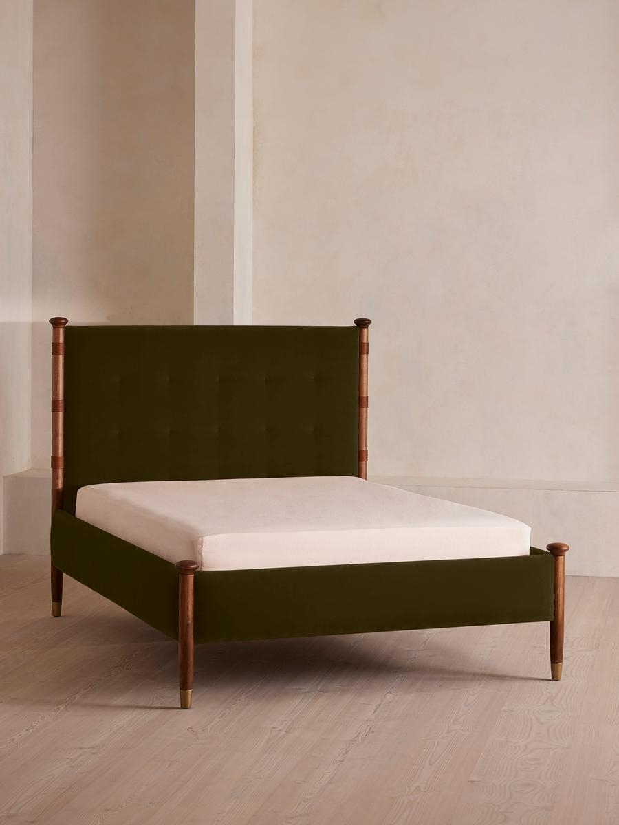 Paolo Bed, Queen, Velvet, Olive, US - Image 0