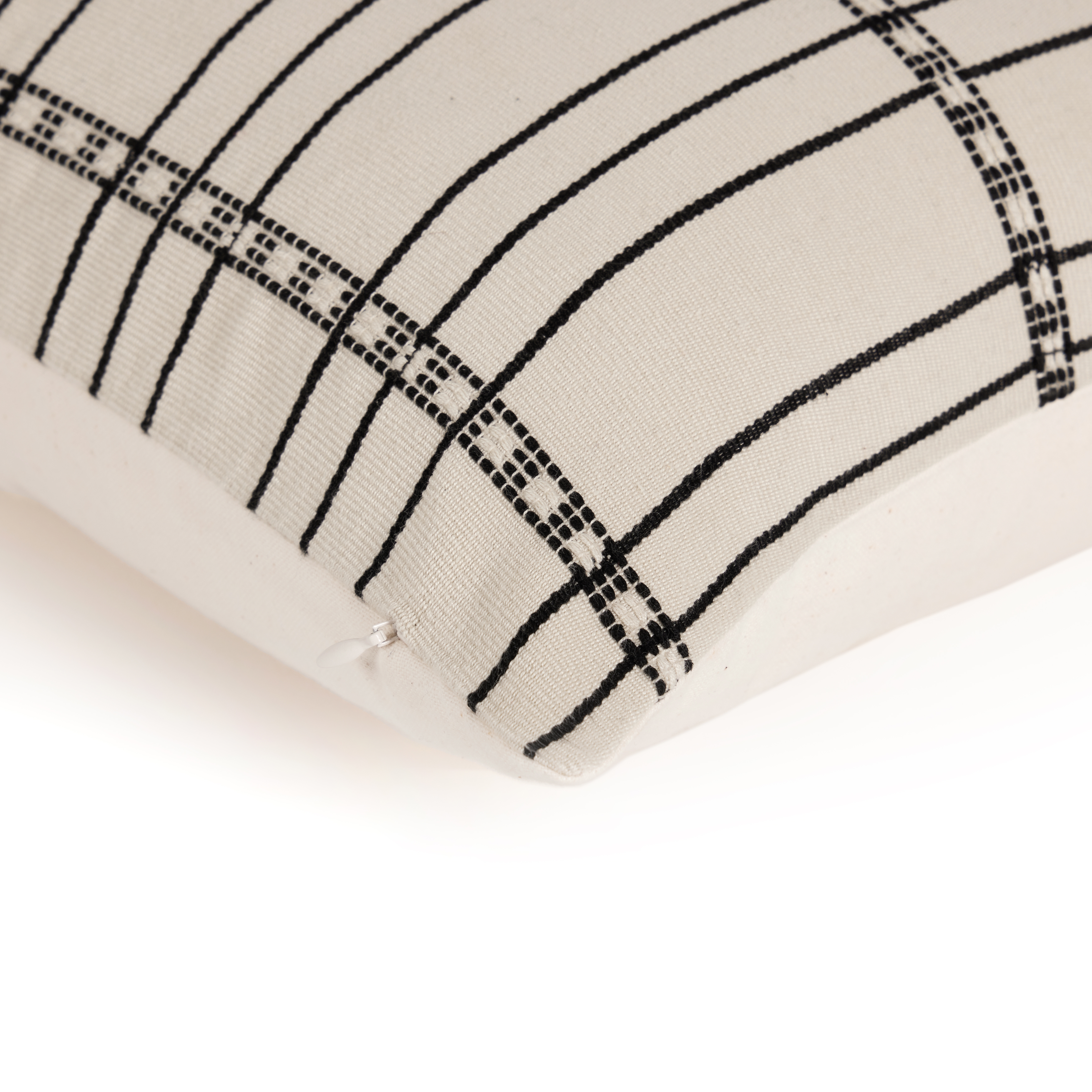 Handwoven Chiapas Pillow-Ivory-18â€x18â€ - Image 5