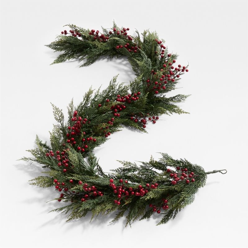 Faux Pre-Lit Hemlock & Berry Garland 6' - Image 4