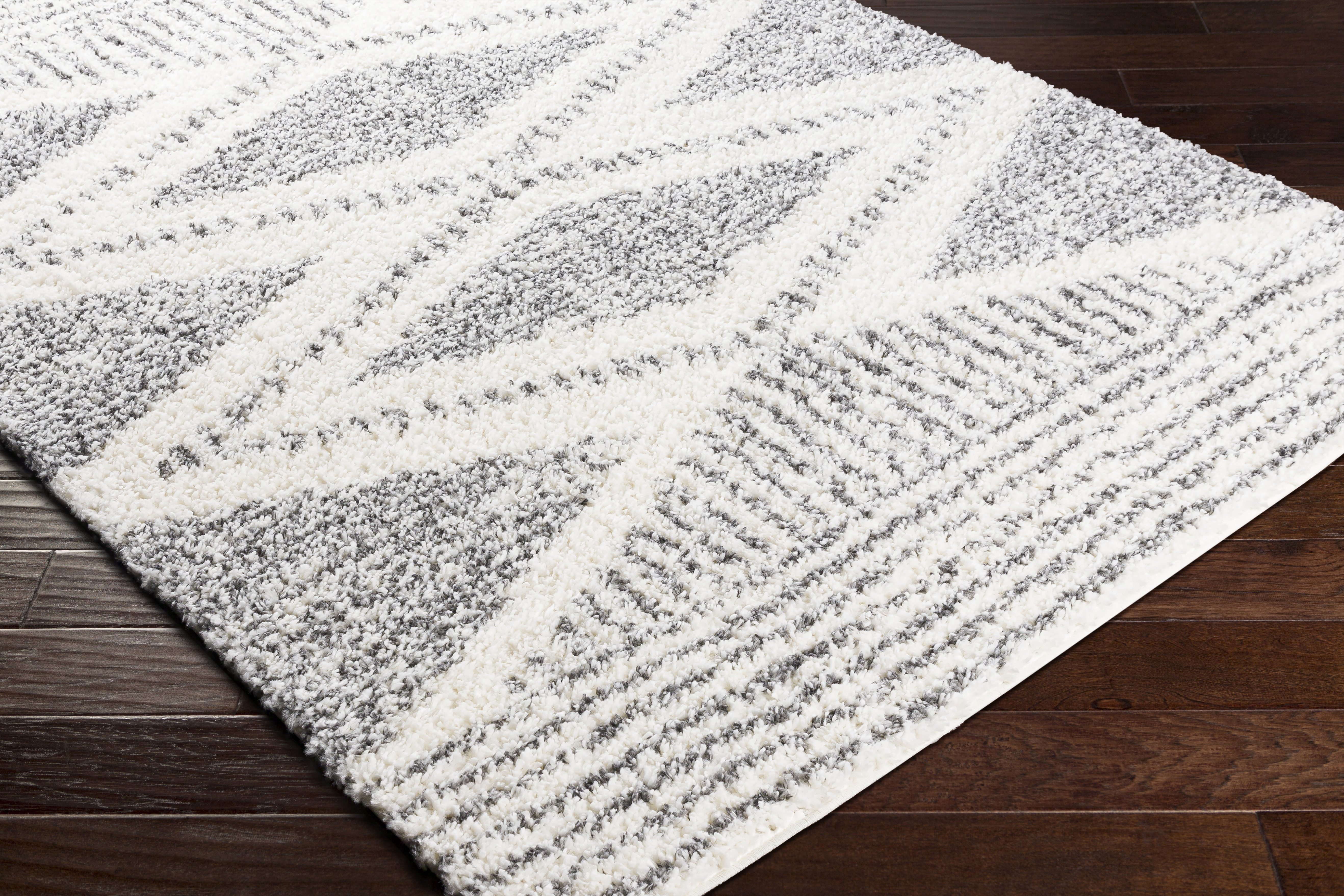 Deluxe Shag Rug, 7'10" x 10'3" - Image 6