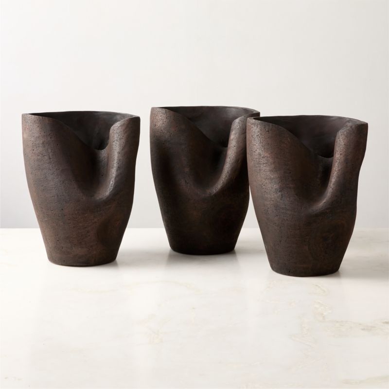 Forma Handcrafted Brown Terracotta Vase - Image 1