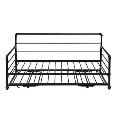 Daybed With Adjustable Trundle - Image 0