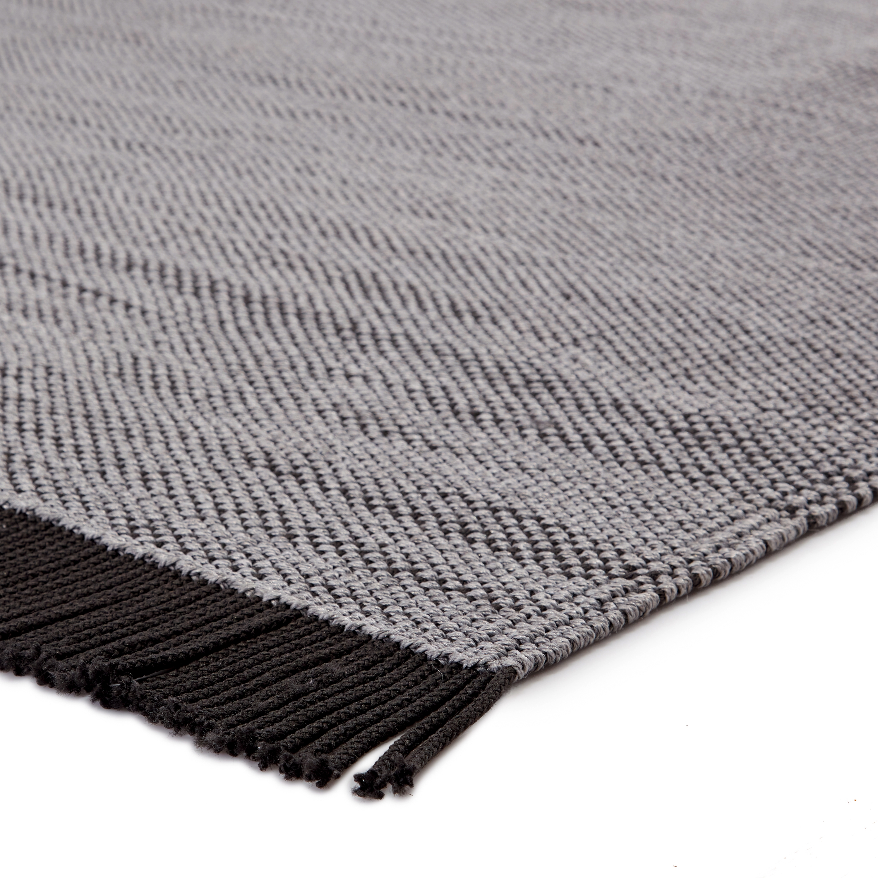 Savvy Indoor/ Outdoor Solid Gray/ Black Area Rug (5'X8') - Image 1