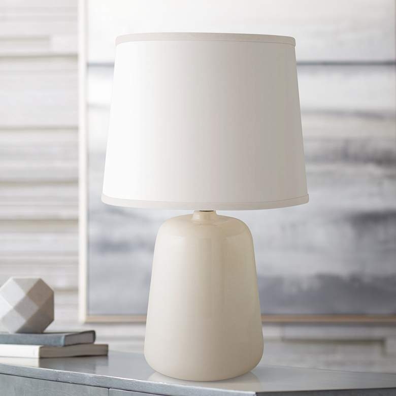 RiverCeramic® Gumdrop Gloss White Table Lamp - Image 1