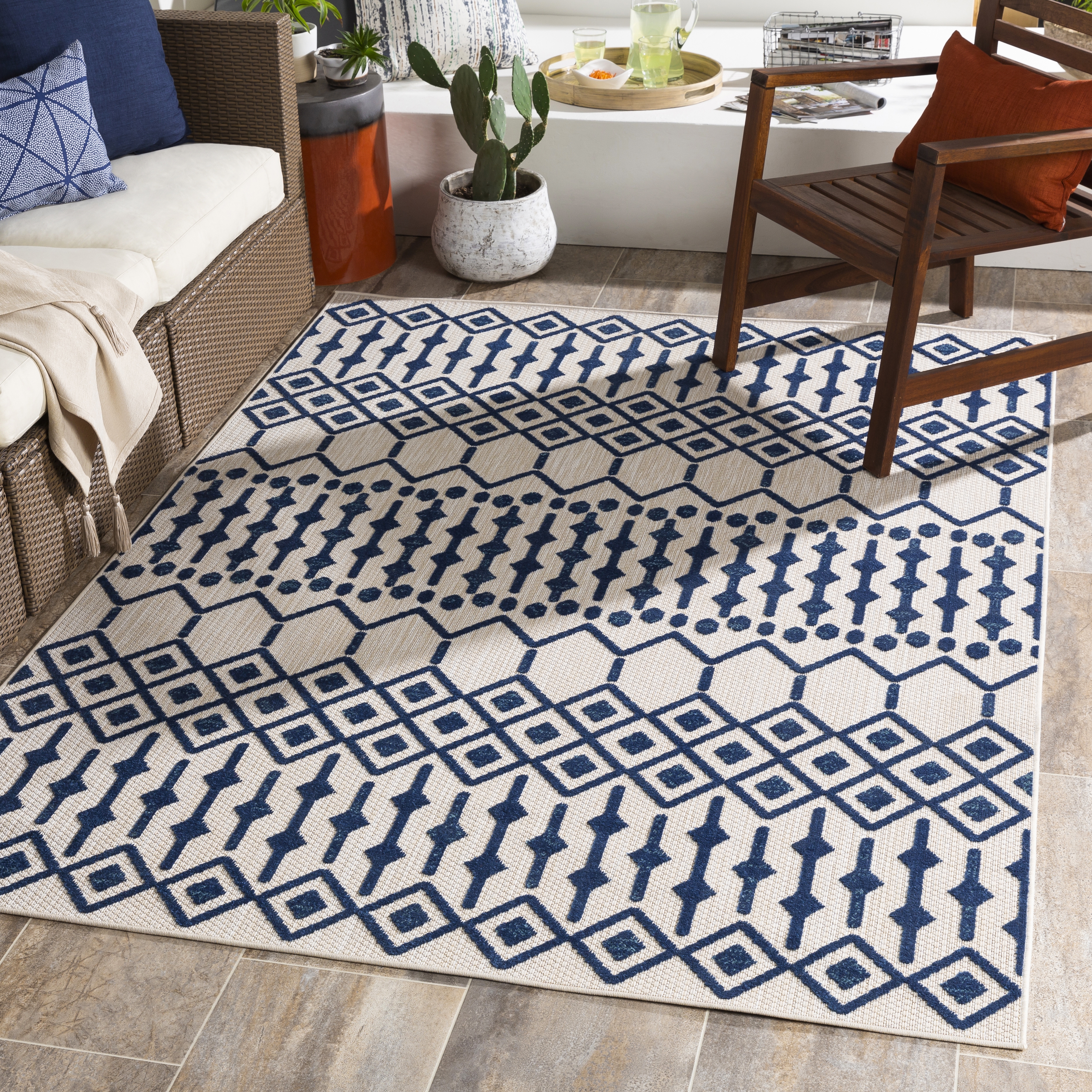 Big Sur Blue Outdoor 2' x 3' Machine Woven Rug - Image 1
