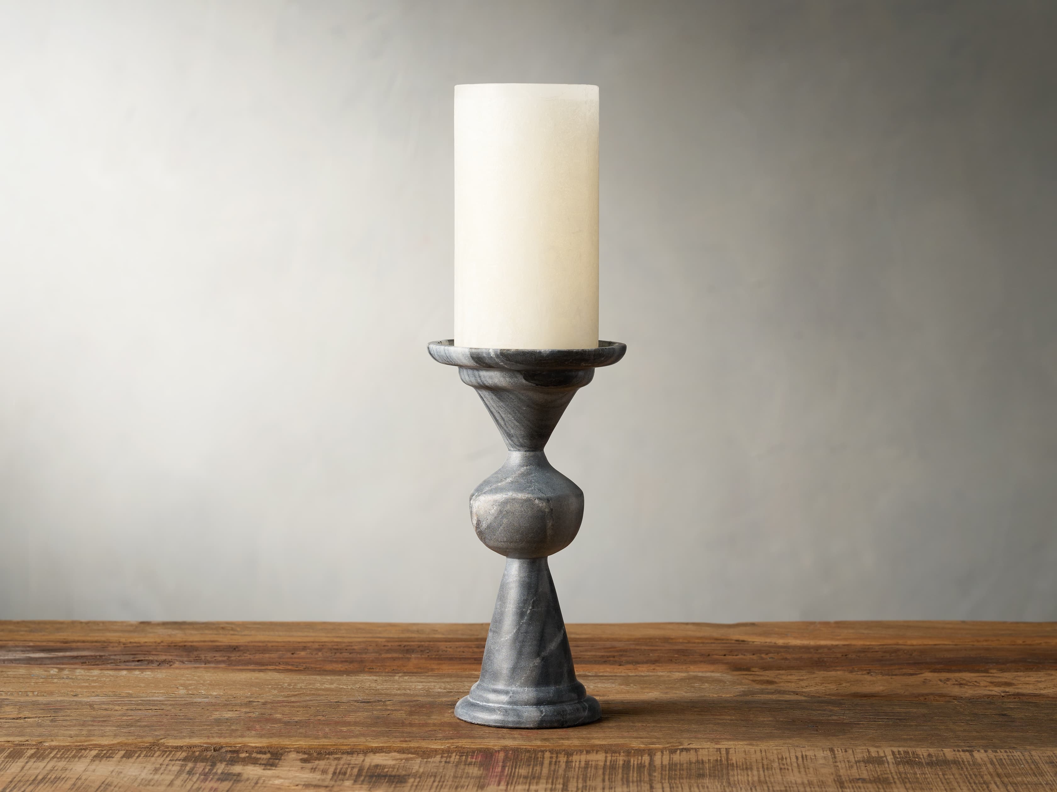 Kosmos Pillar Holder in Marble Large Black - Image 0