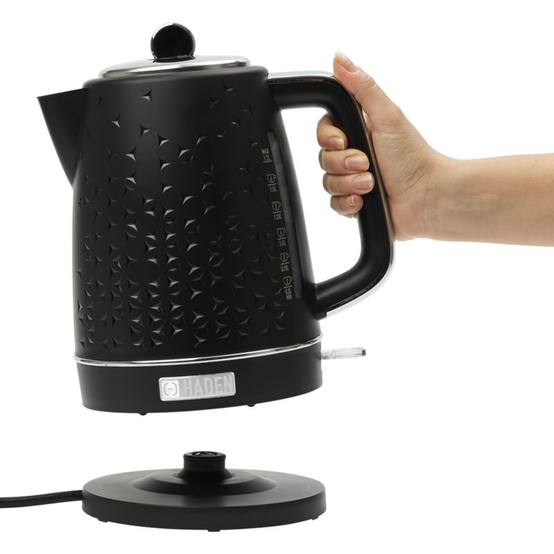 HADEN Starbeck Black Electric Tea Kettle - Image 1