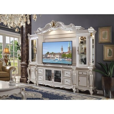 Picardy Entertainment Center - Image 0