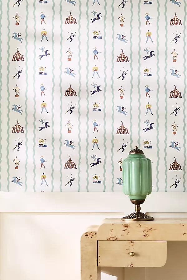 Run Away to the Circus Wallpaper - Image 0