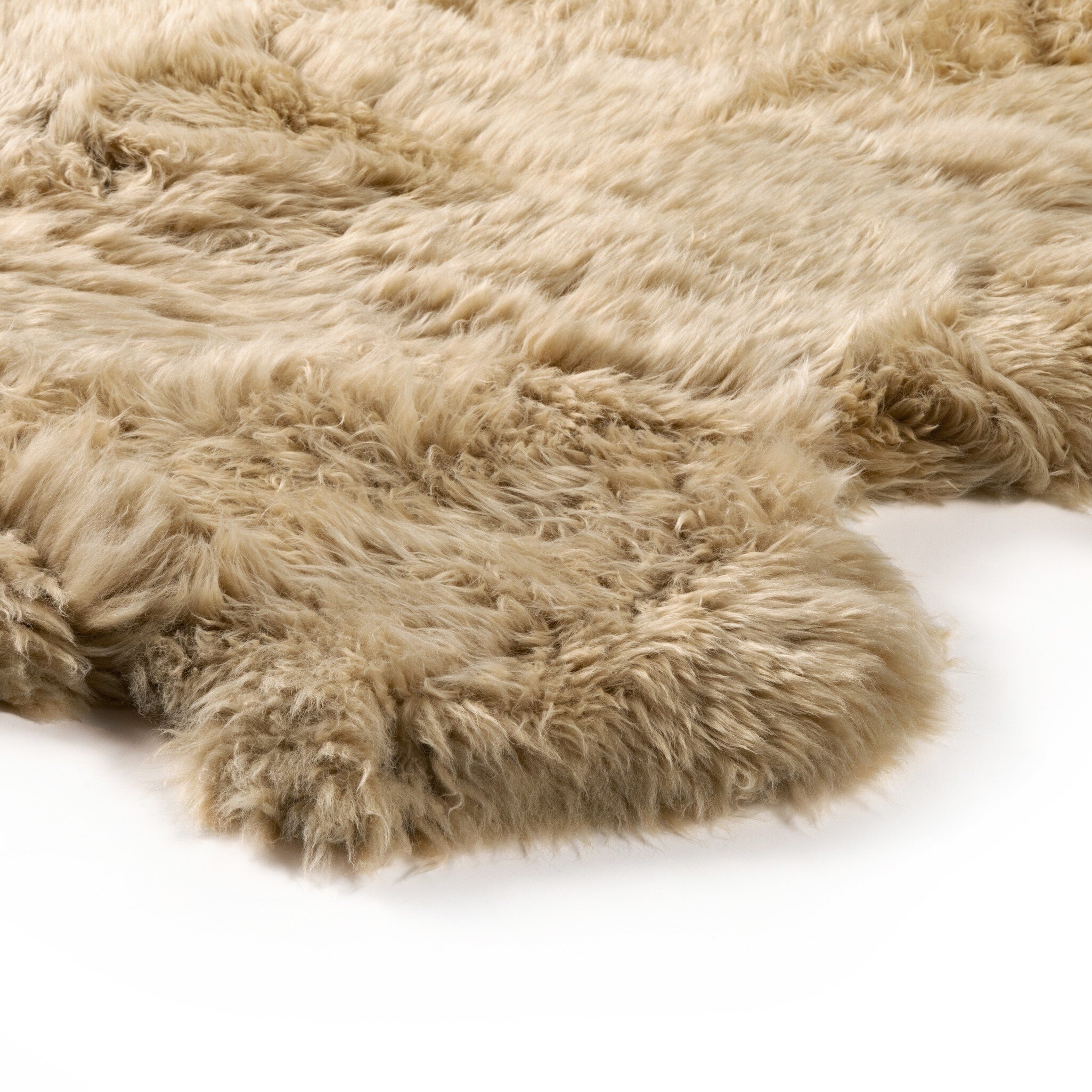 Lalo Lambskin Rug - Beige Lambskin - Image 4