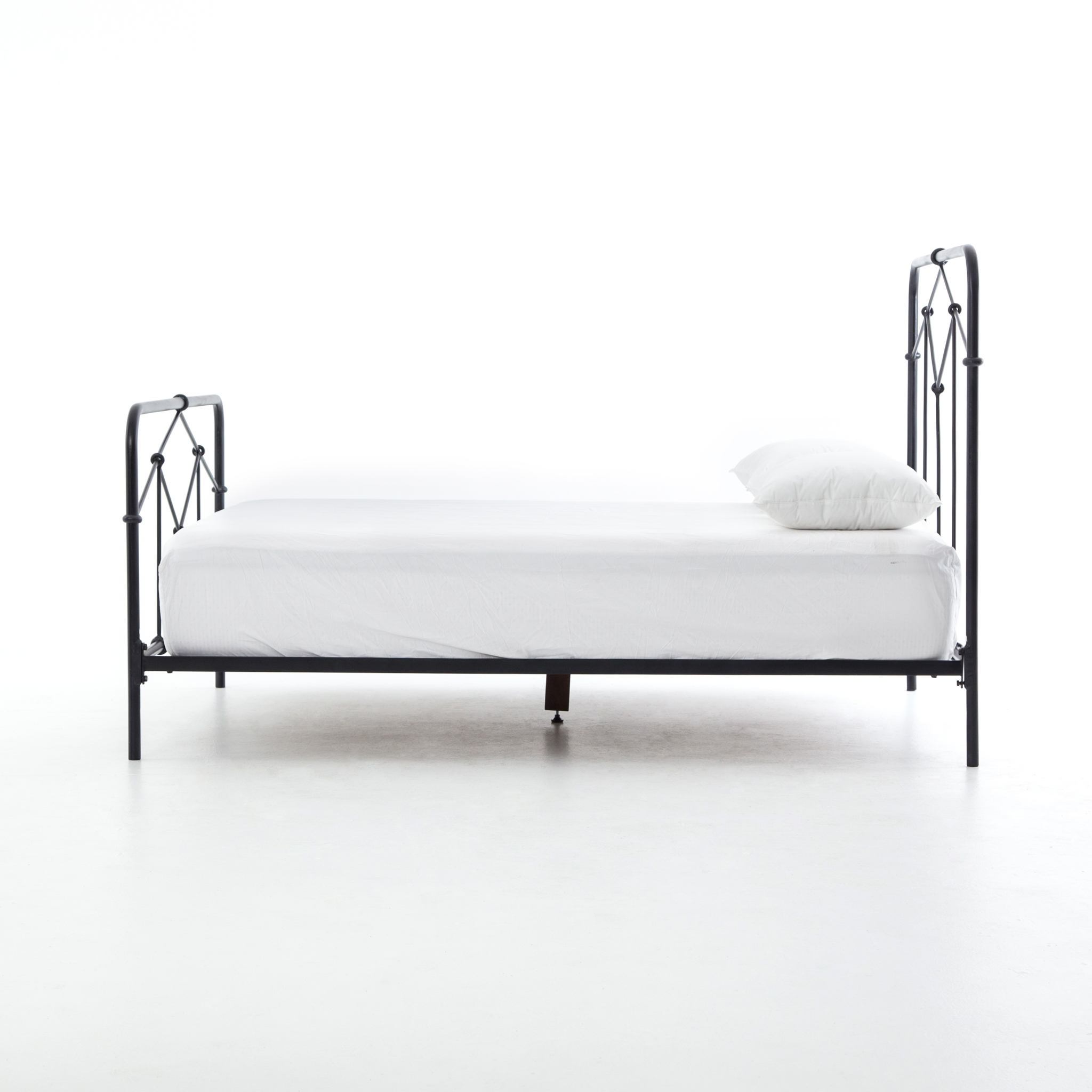 Casey Iron King Bed-Black - Image 4