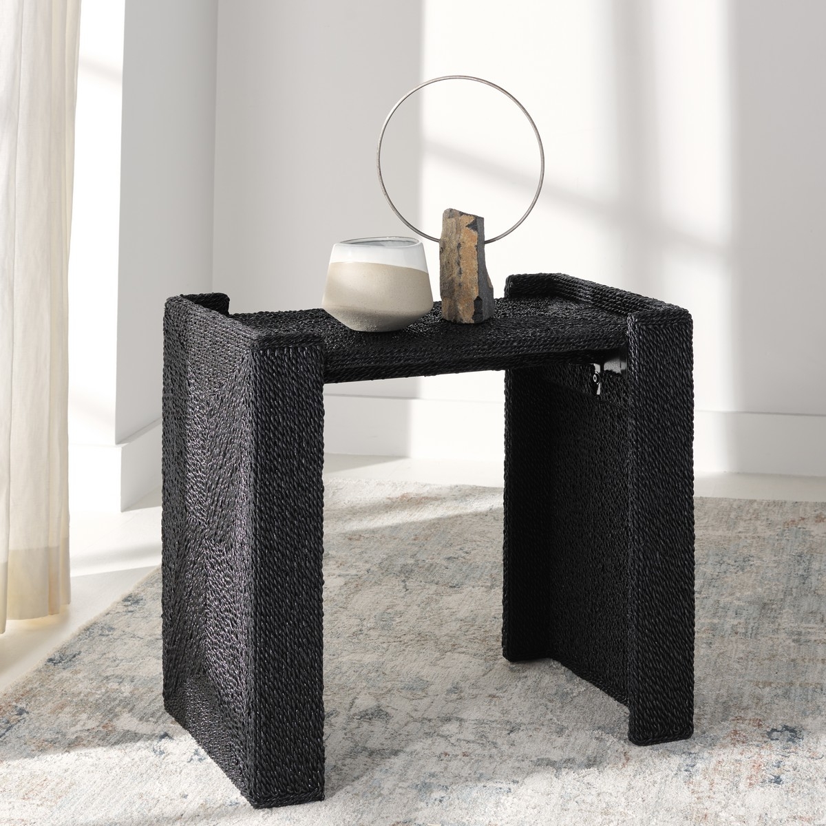Wynima Sea Grass Accent Table - Black - Safavieh - Image 1
