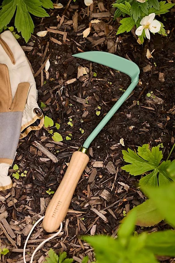 Mint Japanese Weeding Hoe - Image 0