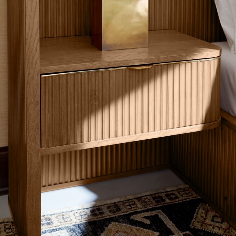 Davison Fluted Wood King Bed with Nightstands - Image 5