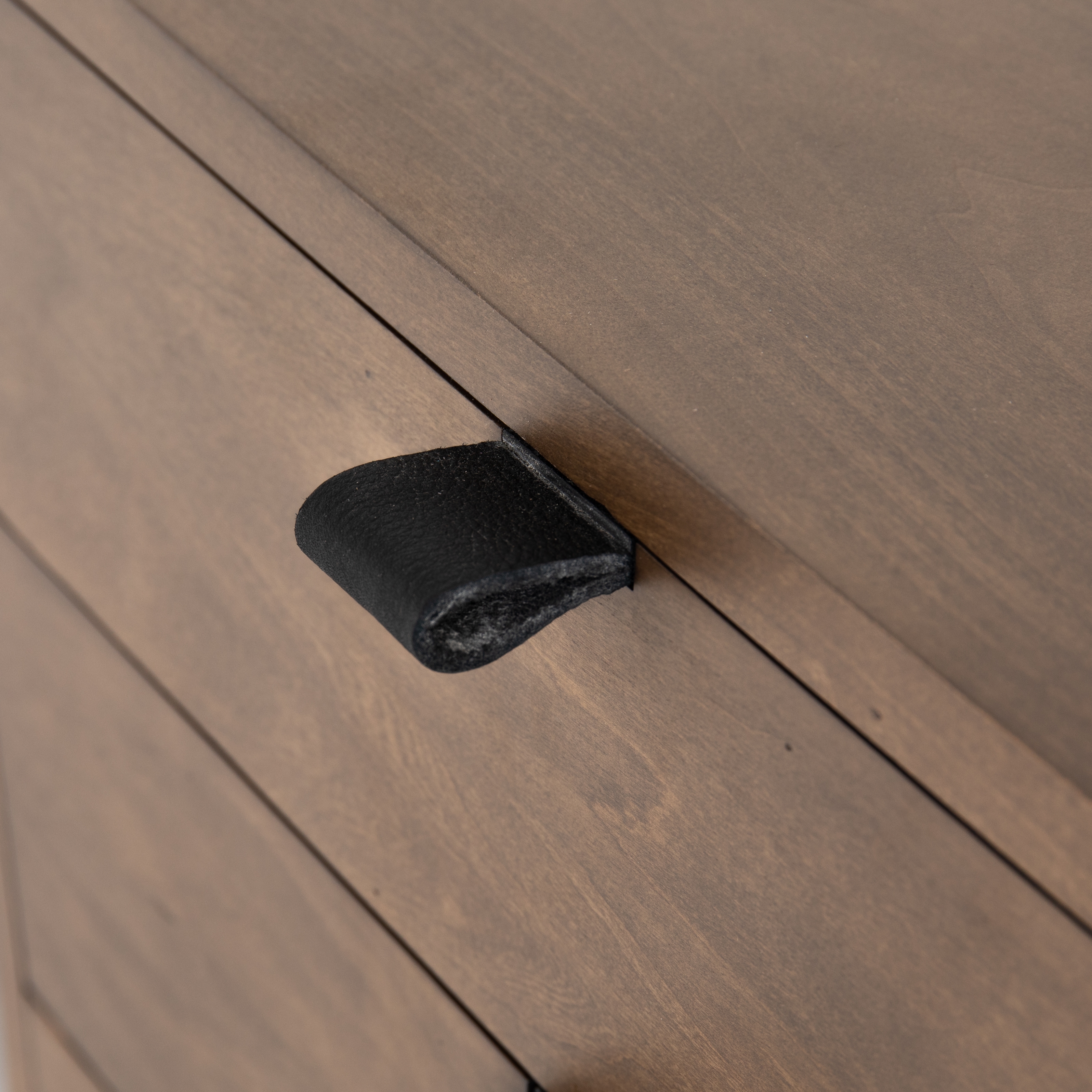 Trey Executive Desk - Auburn Poplar - Image 11