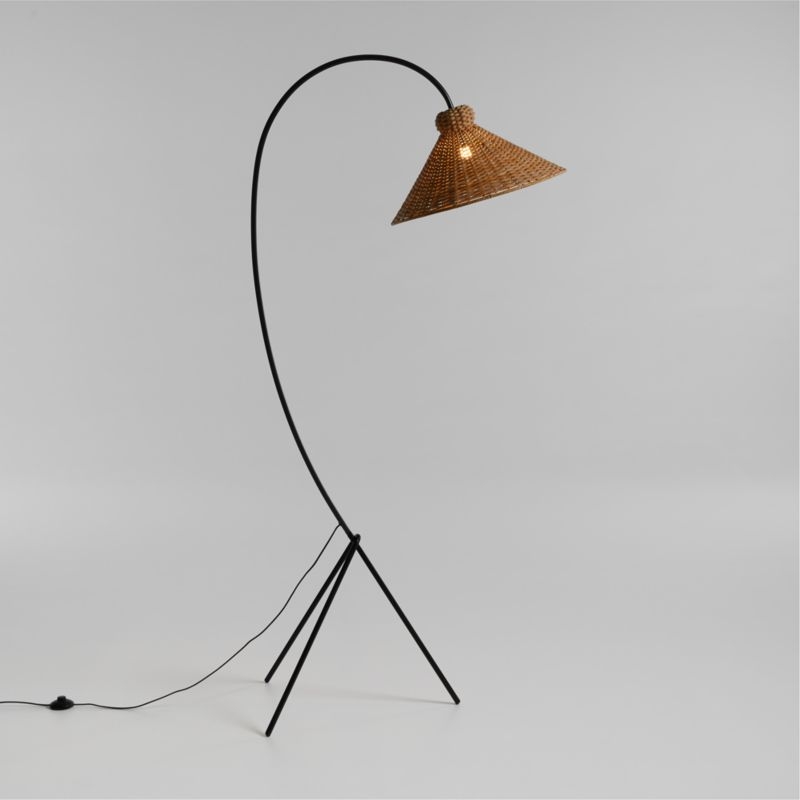 L'Union Black Metal Arc Floor Lamp with Rattan Shade by Athena Calderone - Image 3