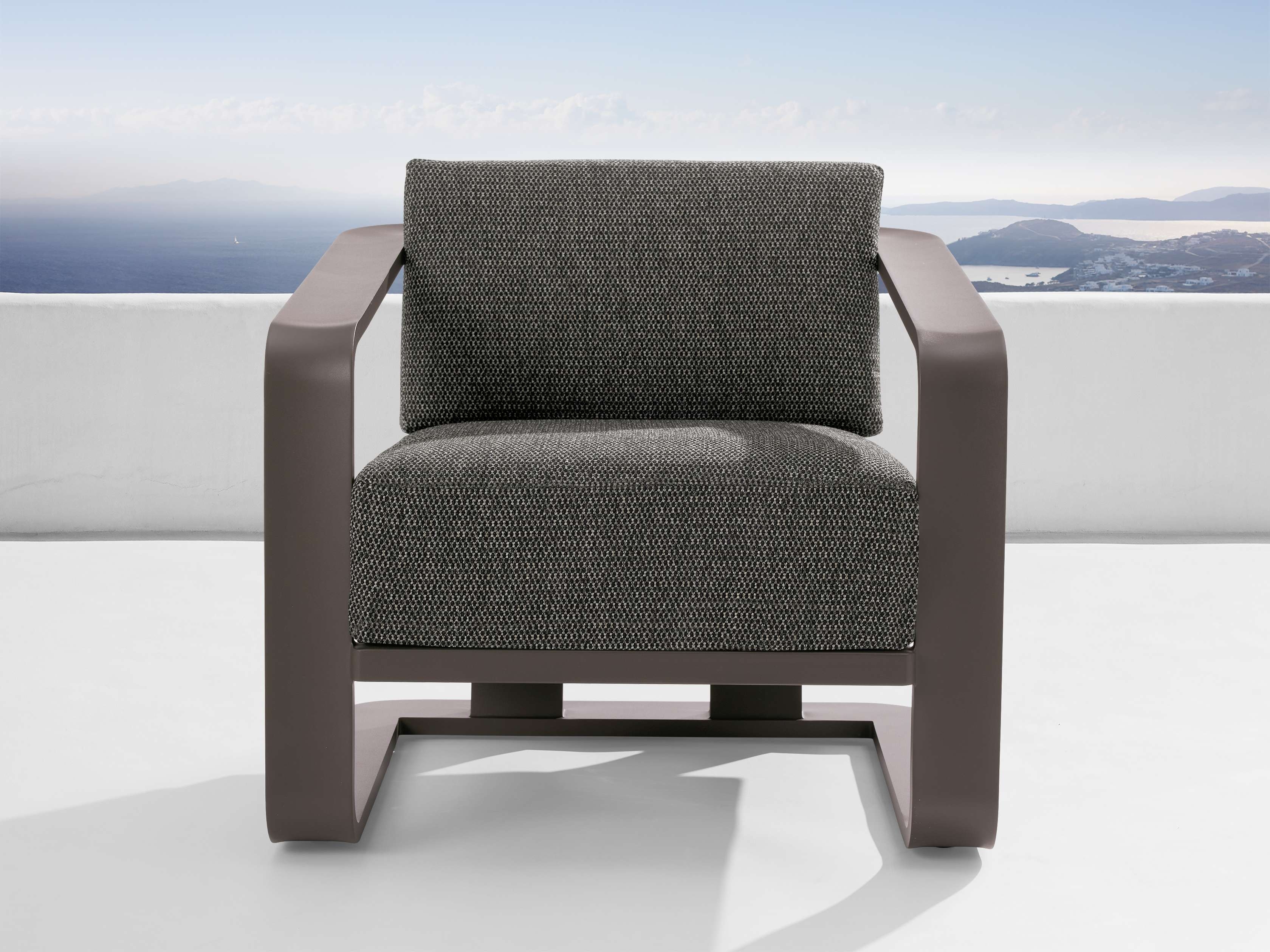 Sonoma Outdoor Lounge Chair Aluminum in Brown  Dahlia Carbon - Image 0