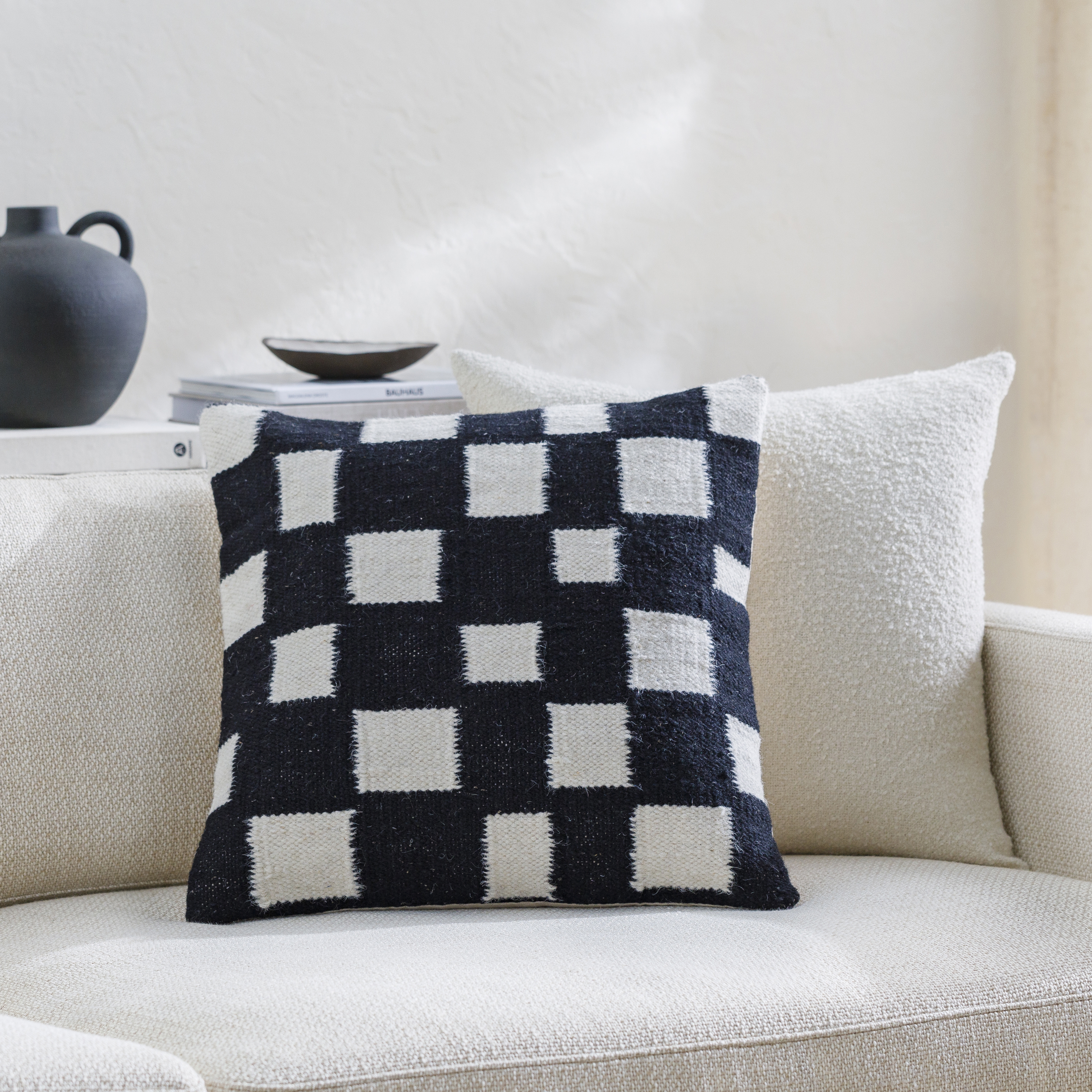 Jacinta JAT-005 18"L x 18"W Down Filled Pillow - Image 1
