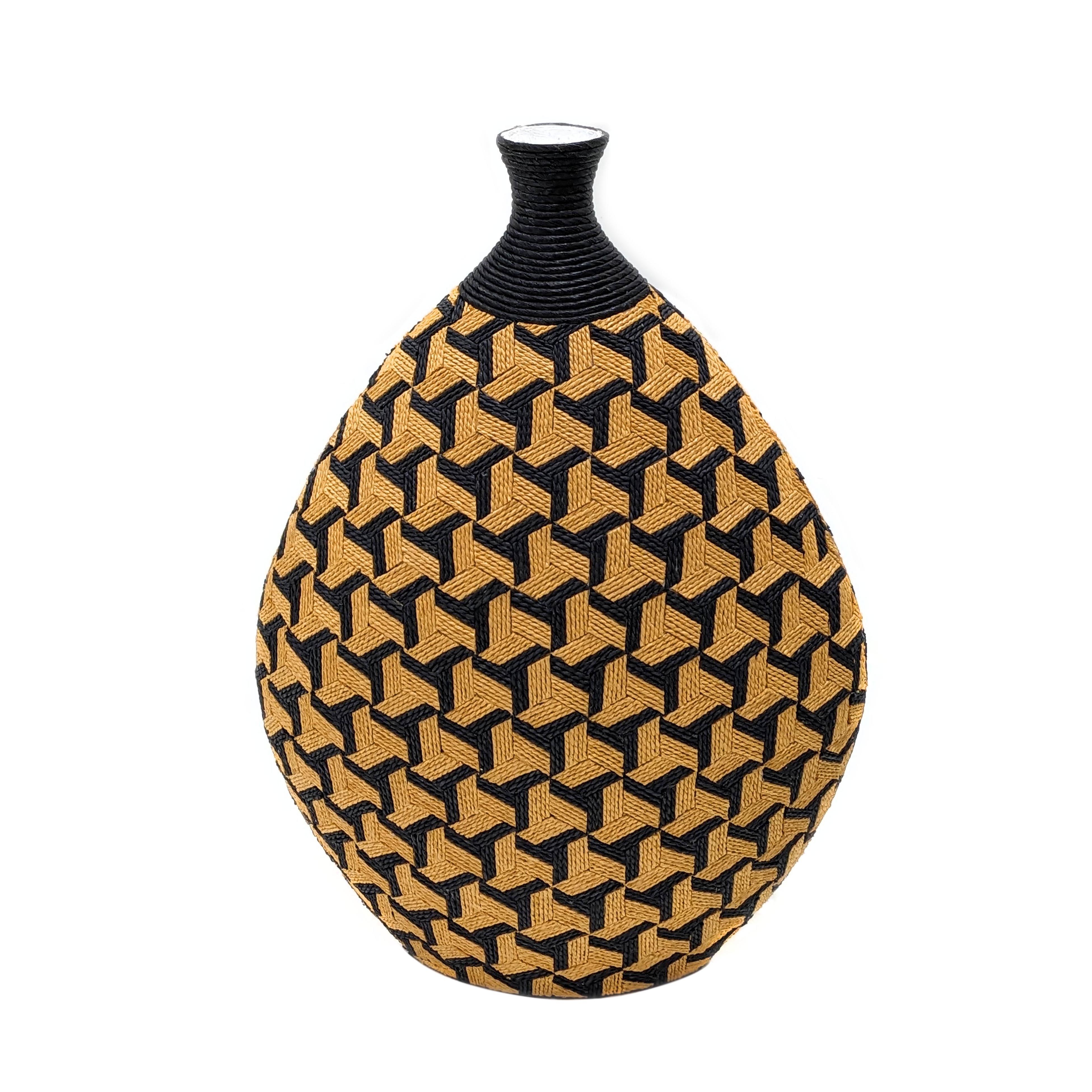 Jahia Geometric Vase - Image 0