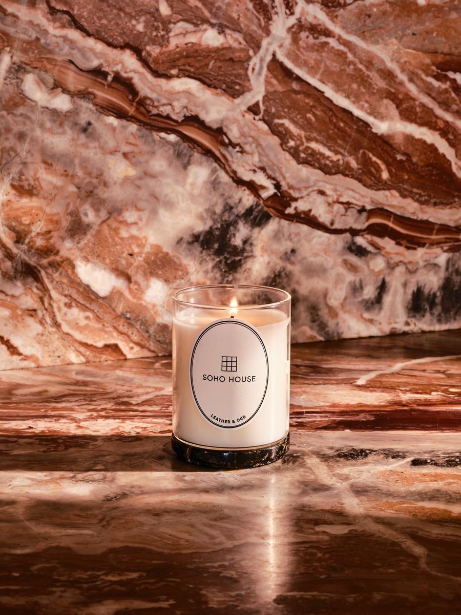 Leather & Oud Candle 250g - Image 0
