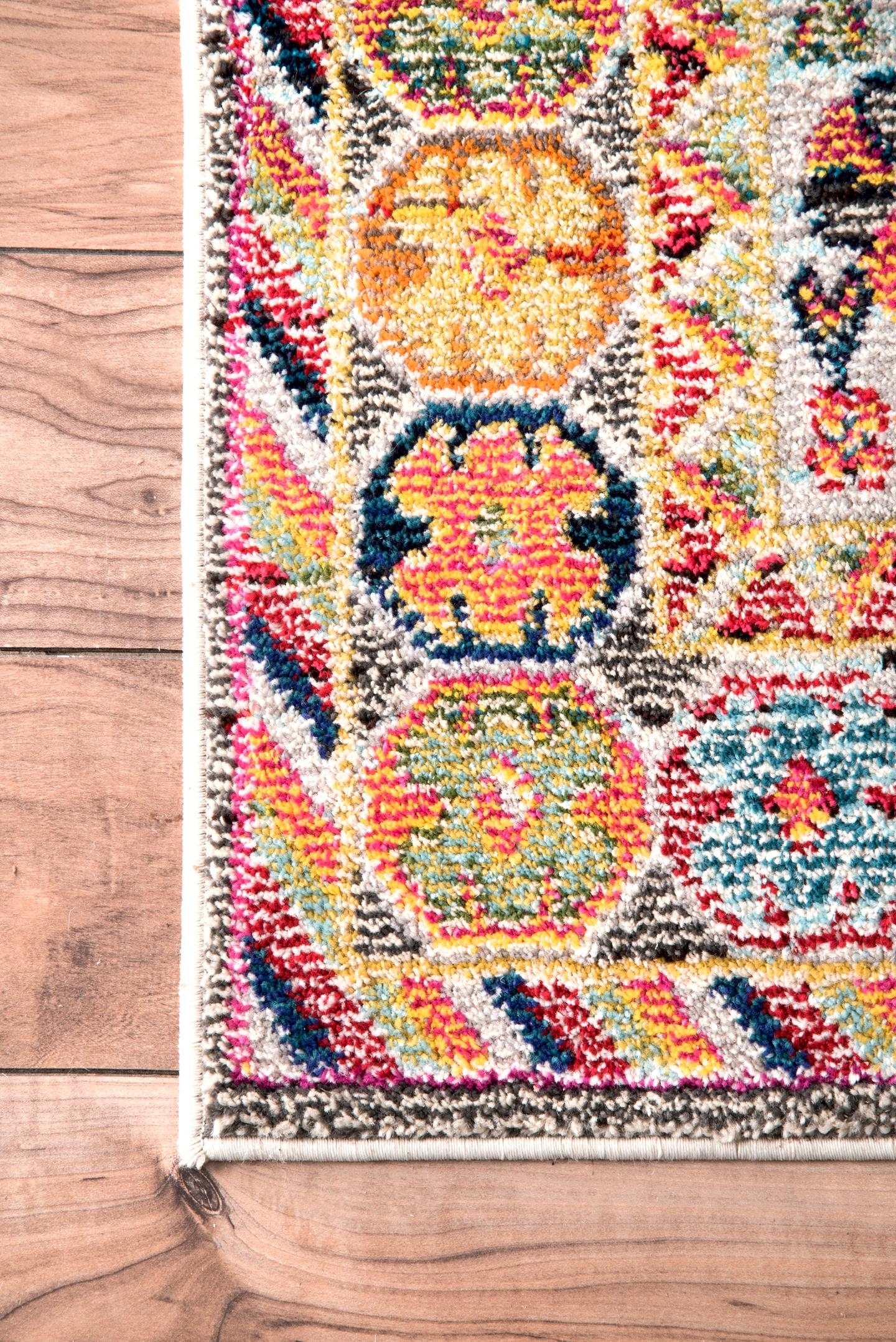 Vintage Erline Area Rug - Image 3