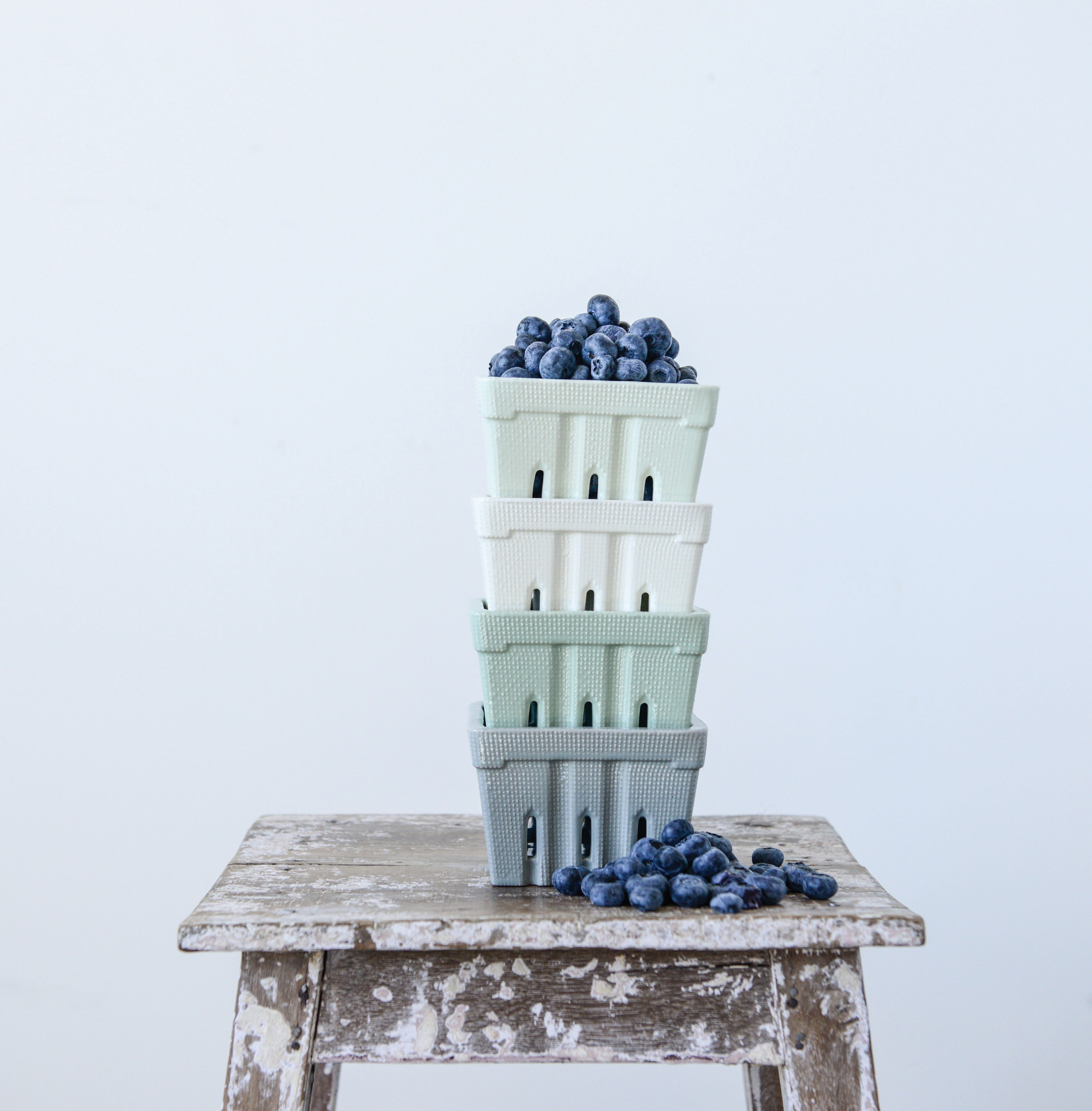 Square Stoneware Berry Bowls (Set of 4 Colors) - Image 0