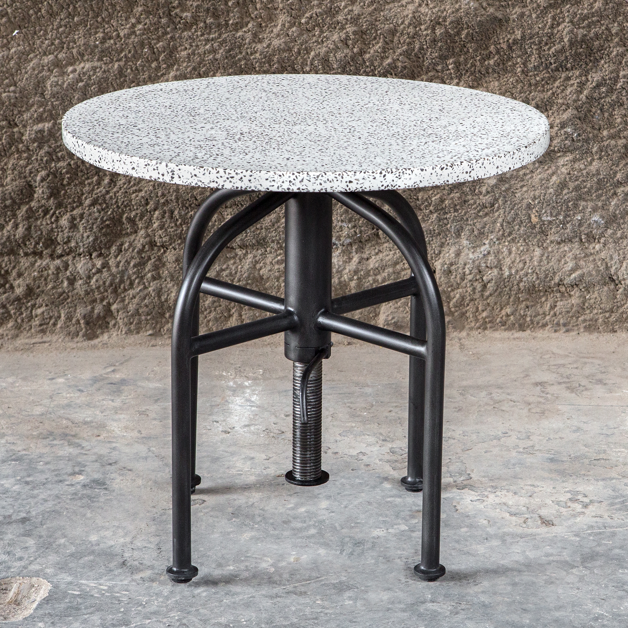Apsel Industrial Accent Table - Image 3