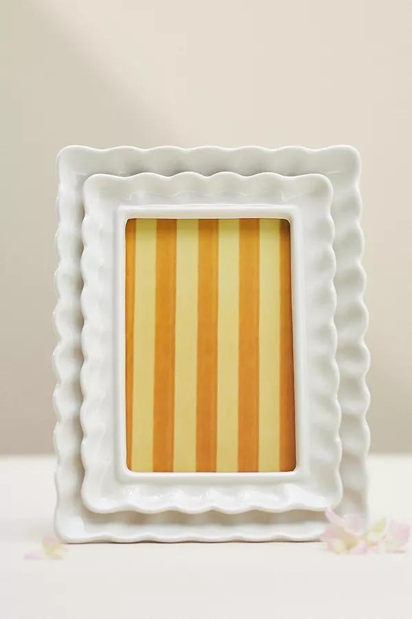 Scalloped Stoneware Picture Frame - Image 0