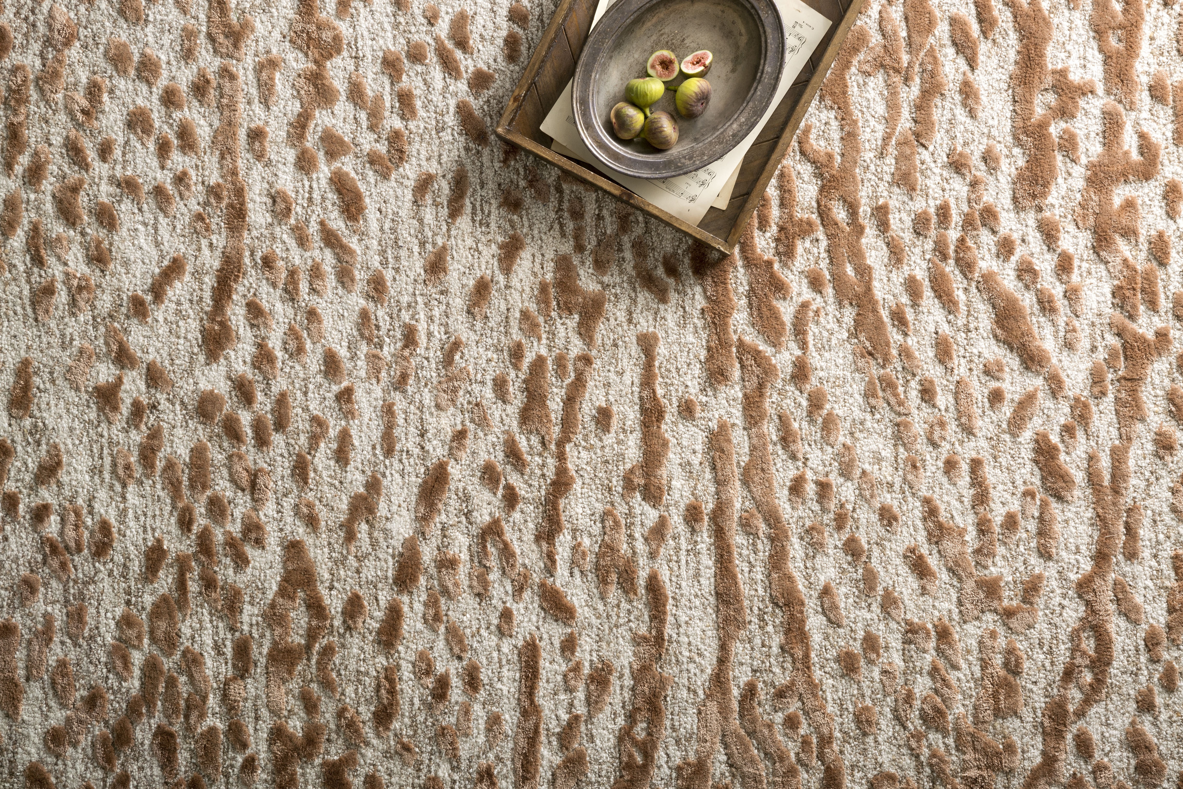 Loloi Juneau Oatmeal / Terracotta 3'-6" x 5'-6" - Image 1