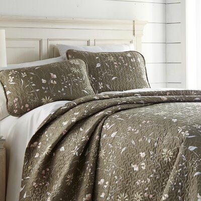 Carleisha Microfiber Reversible Quilt Set - Image 0