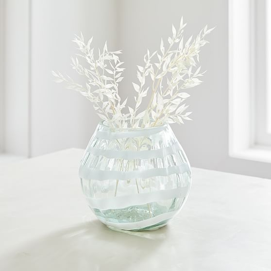 White Mexican Glass Vase, Short - Image 0