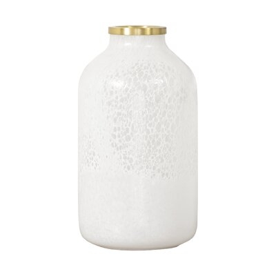 Quesada White Indoor / Outdoor Ceramic Table Vase - Image 0