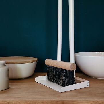 Mr. and Mrs. CLYNK Complete Standing Dustpan Gift Set Cream - Image 1