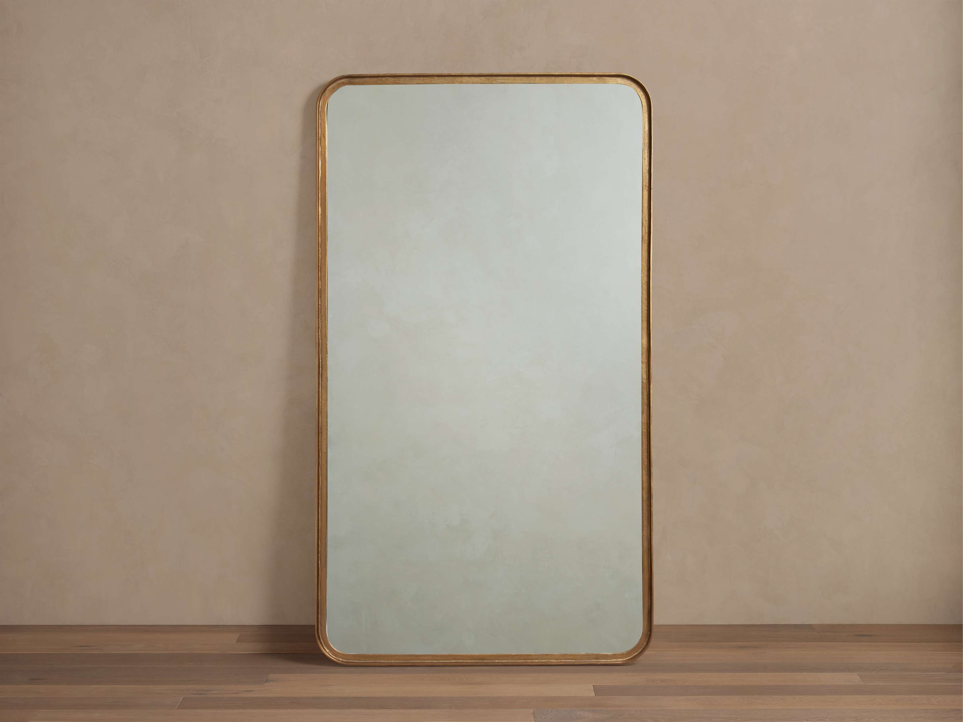 Elayna Grand Floor Mirror in Metal Gold - Image 0