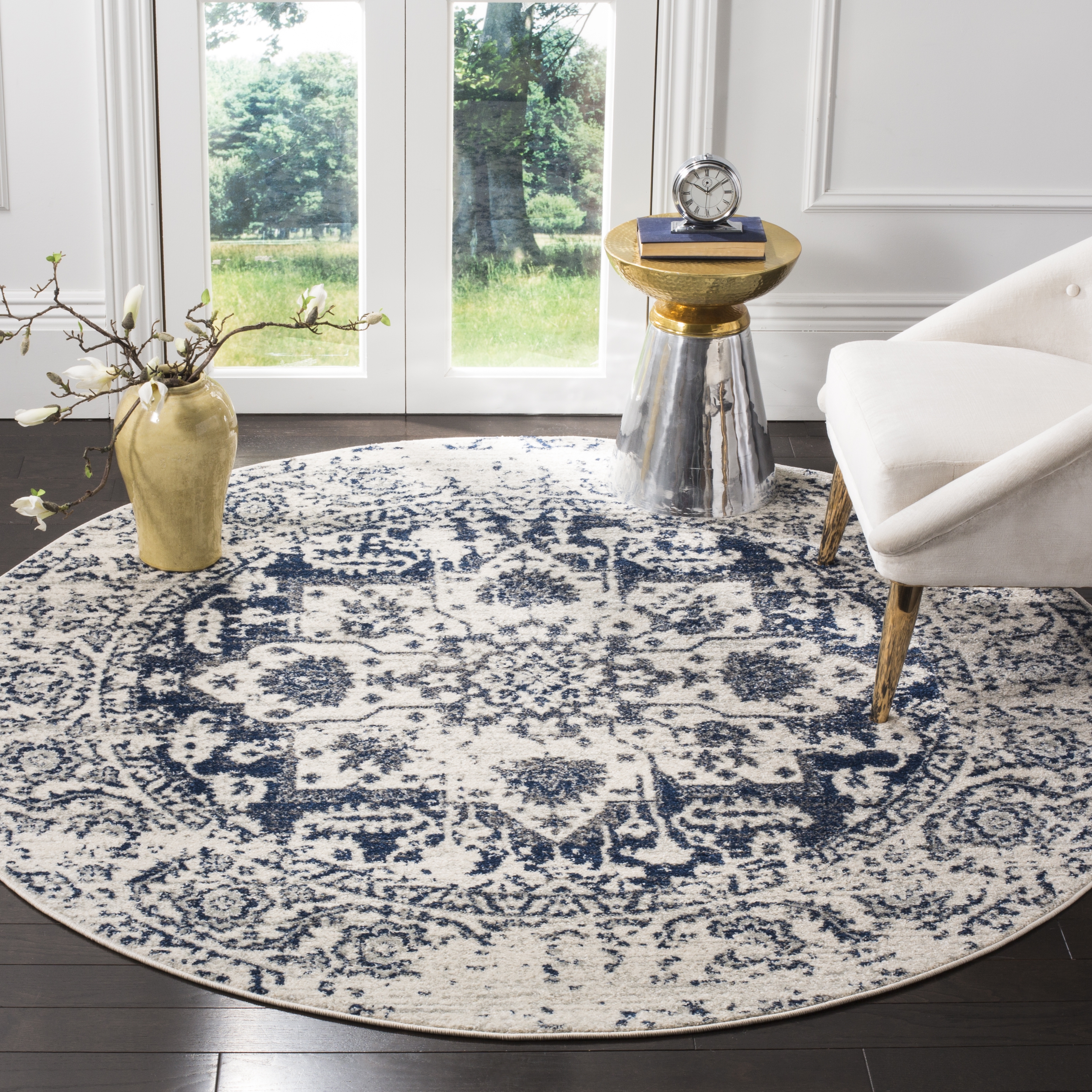 Arlo Home Woven Area Rug, MAD603D, Cream/Navy,  5' X 5' Round - Image 1
