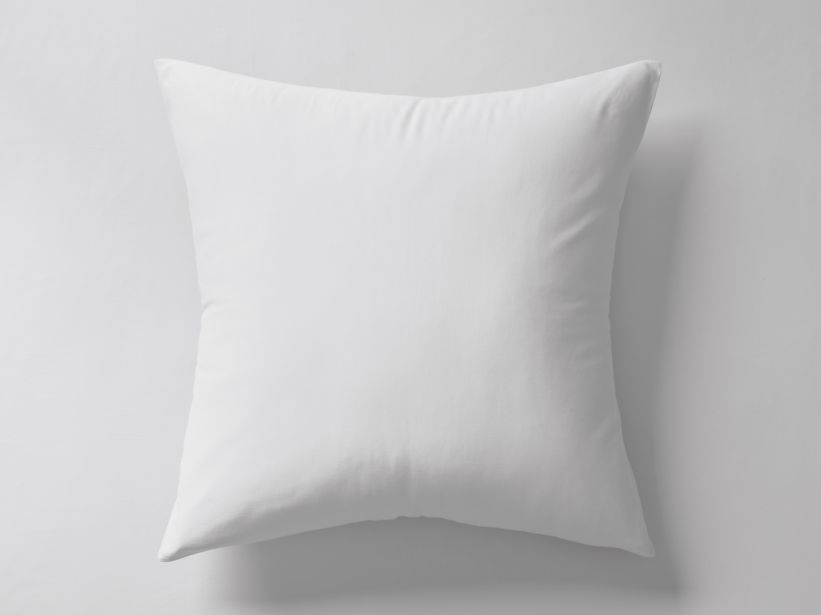 Italian Garment-Dyed Sham Sateen in White - Image 0