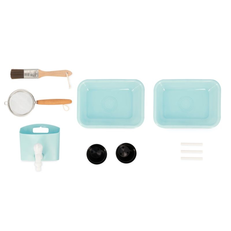 Janod Kids Muddy Lab Outdoor Play Kitchen - Image 3