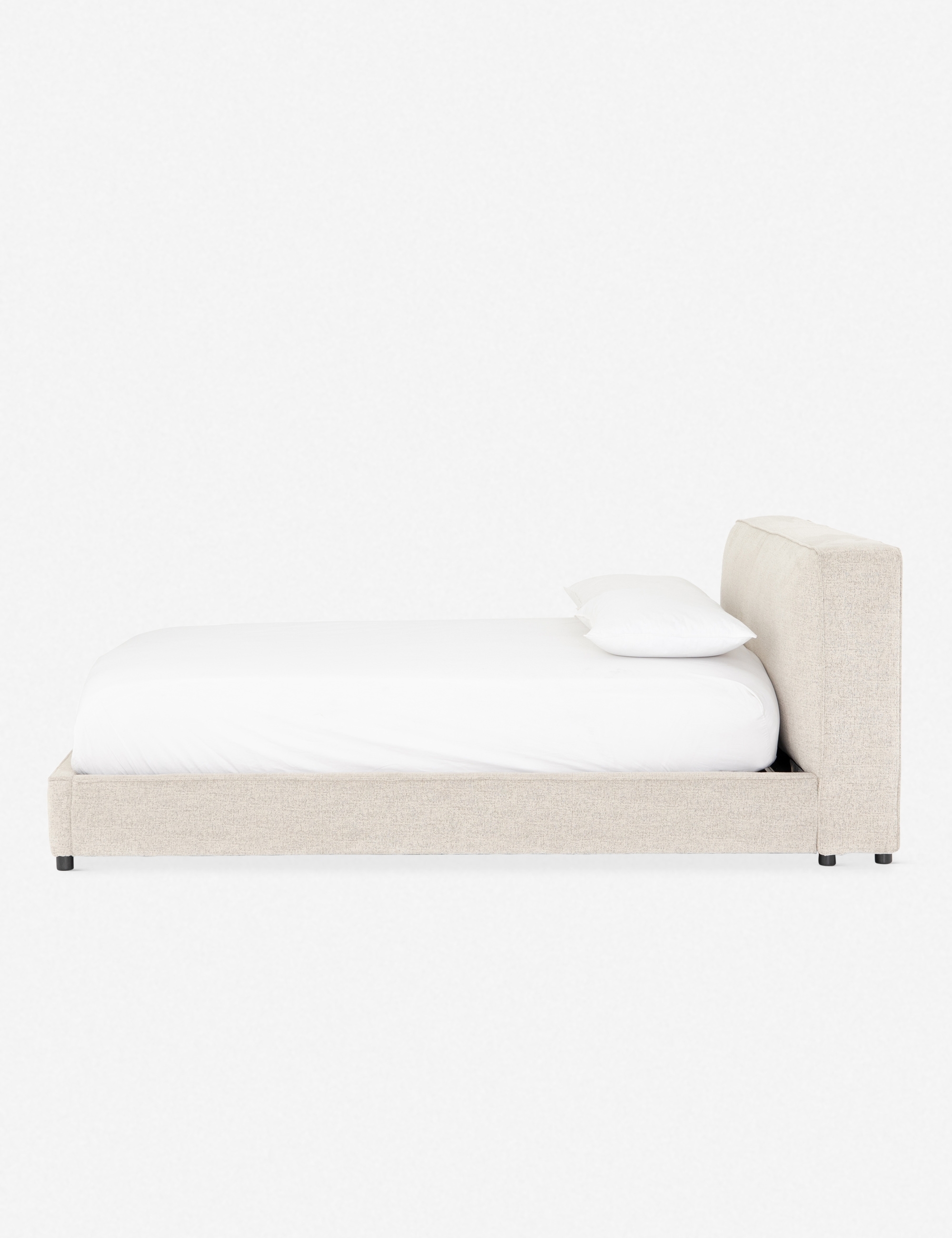 Clario Bed - Image 1