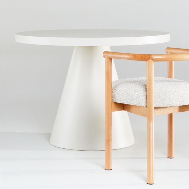 Willy Round Play Table - Image 1