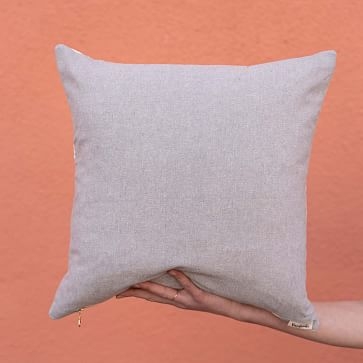 Vacilando Quilting Four Corners Pillow Cover, White - Image 2