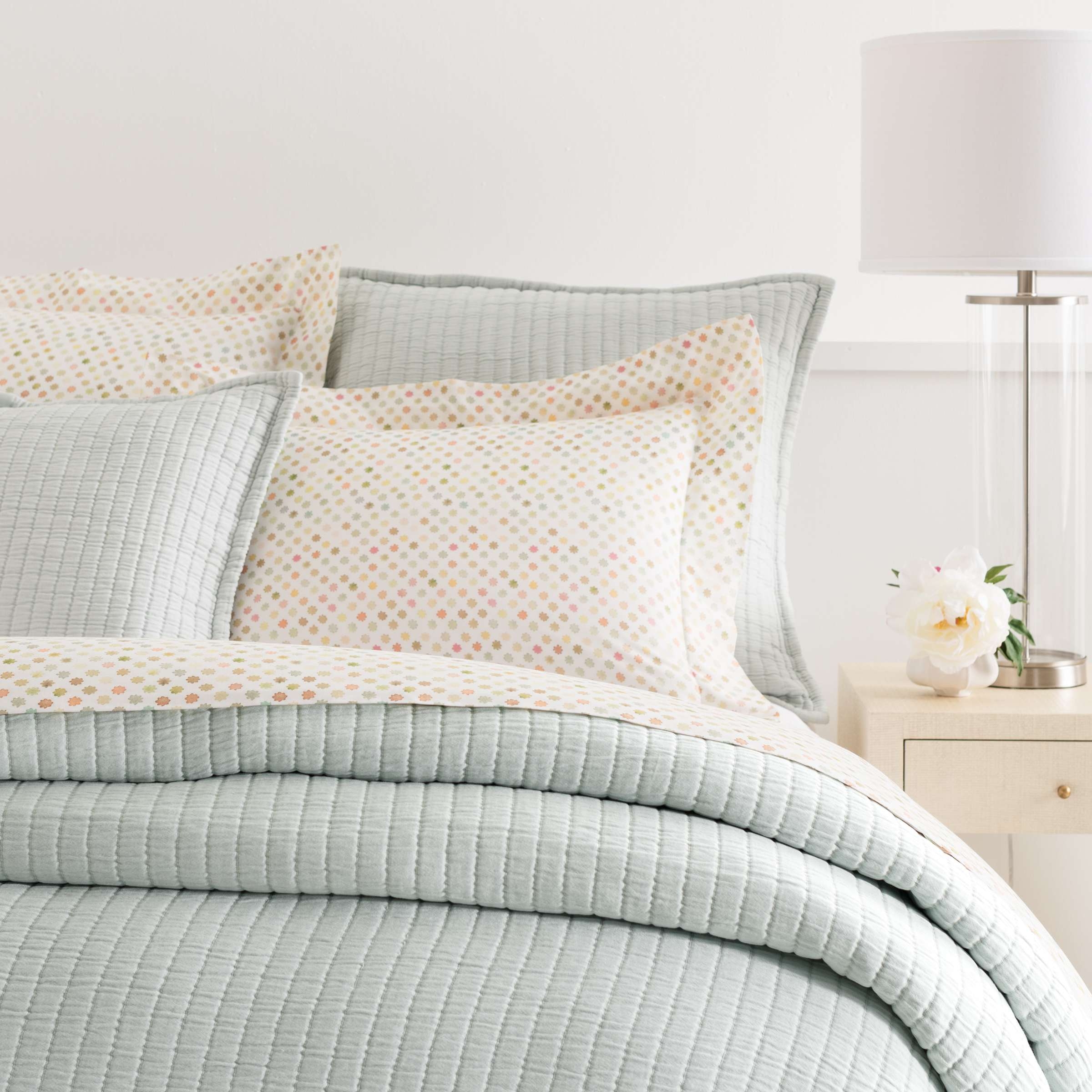 Boyfriend Sky matelasse coverlet - Image 0