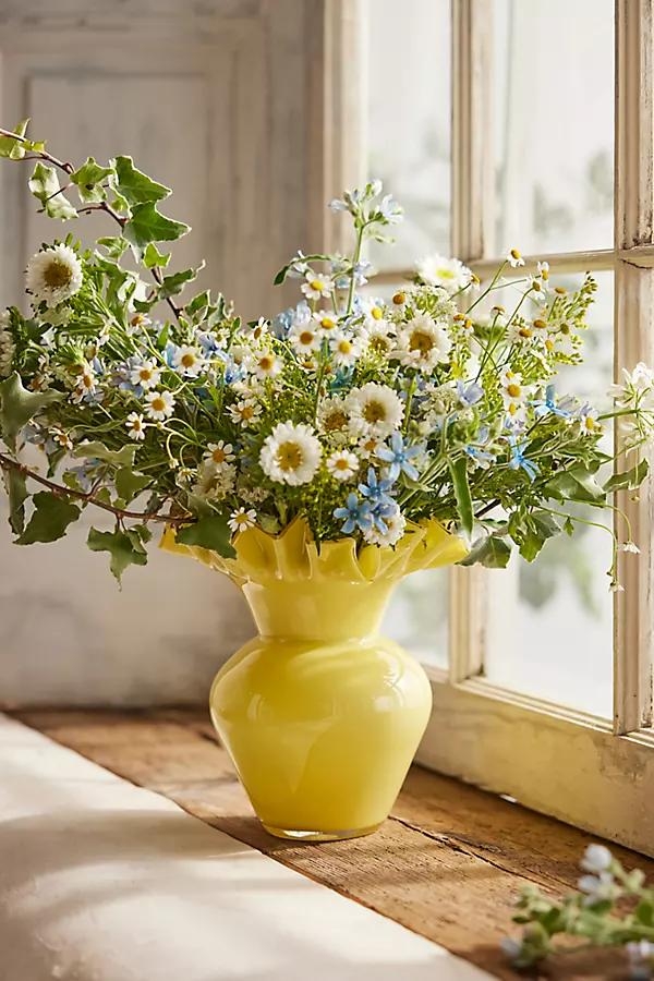 Ruffled Glass Bud Vase - Image 0