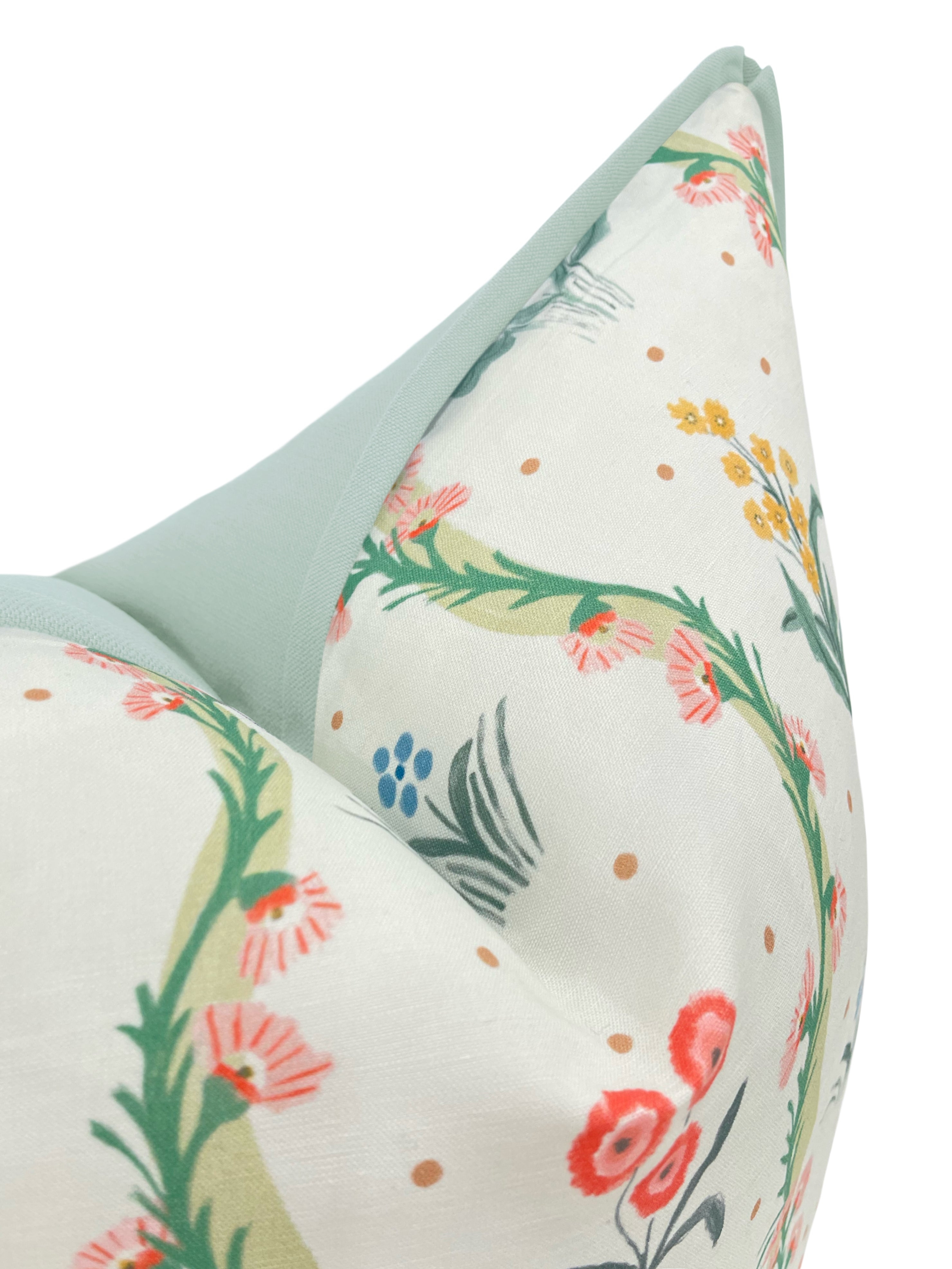 LUCY | LULIE WALLACE - XL LUMBAR 14" X 48" / BUTTERFLY FLANGE / Mineral - Image 0