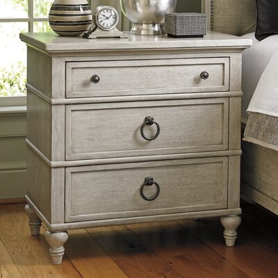 Oyster Bay 3 Drawer Bachelor's Chest - Image 0