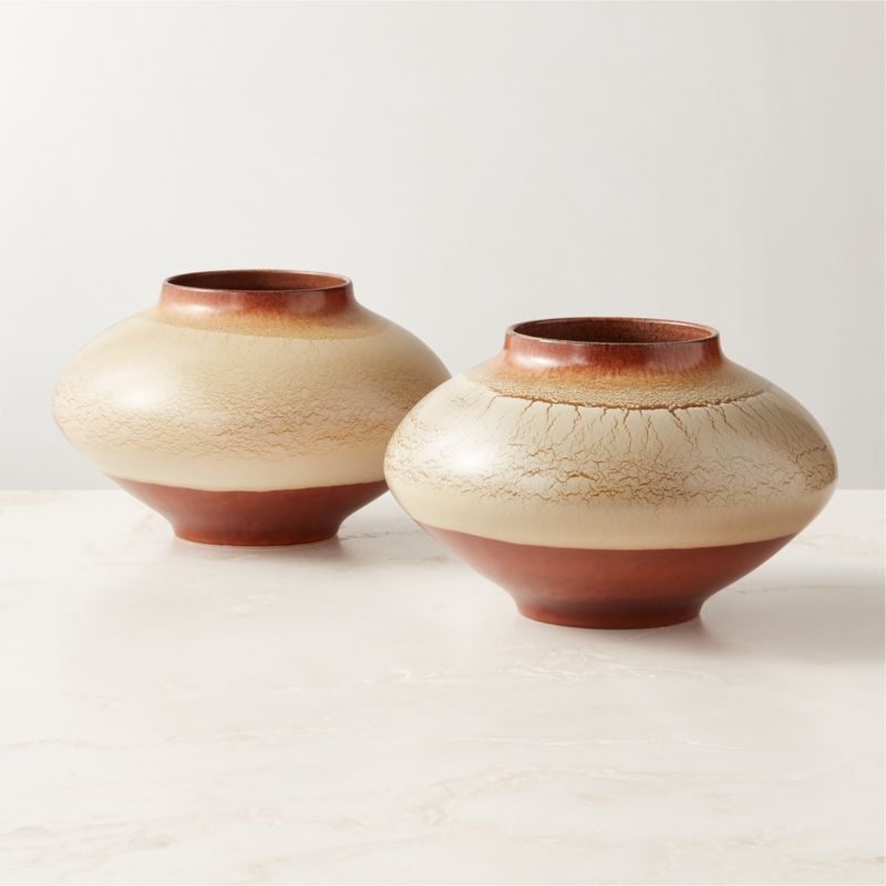 Osimo Round Warm Brown and White Ceramic Vase - Image 3