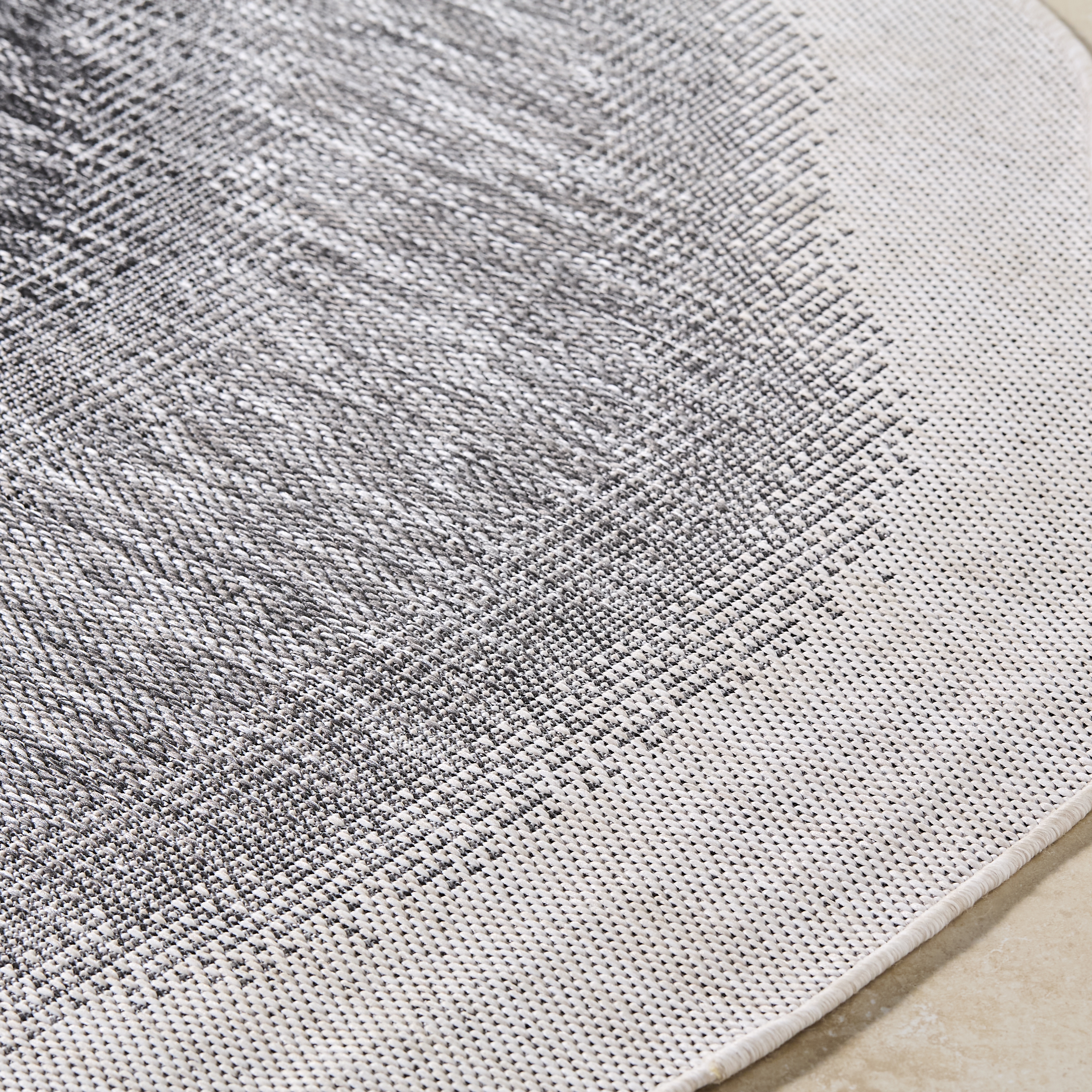 Miami Beach Gray Outdoor 6'7" x 9' Machine Woven Rug - Image 3