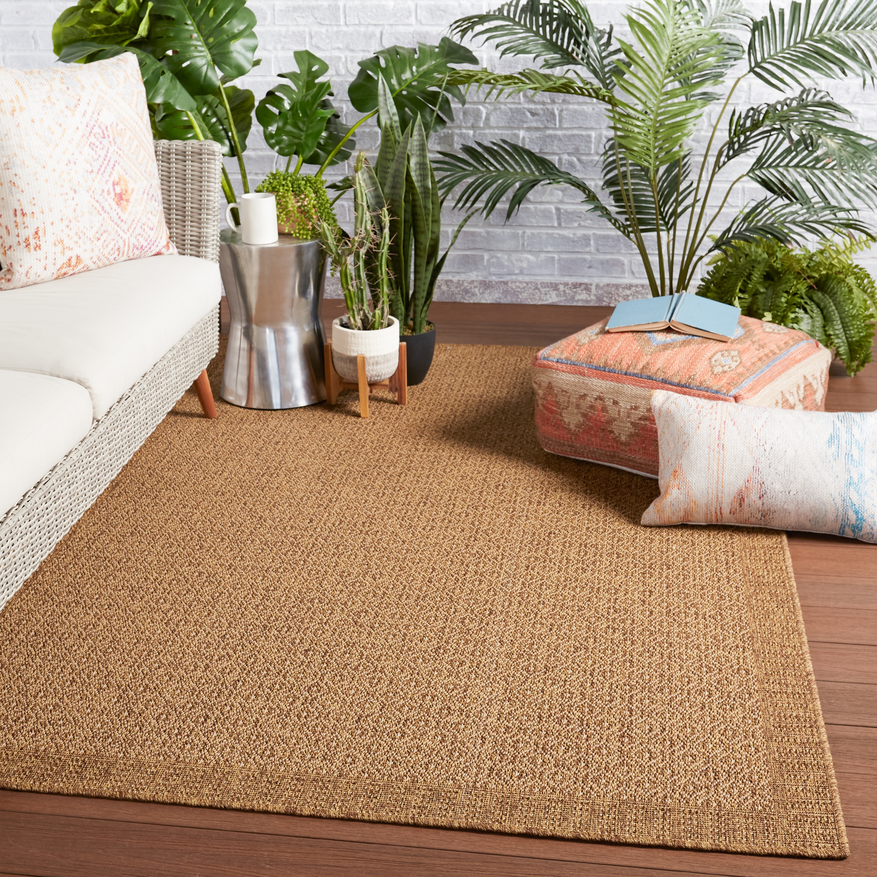 Vibe by Maeva Indoor/ Outdoor Border Light Brown Area Rug (8'X10') - Image 4