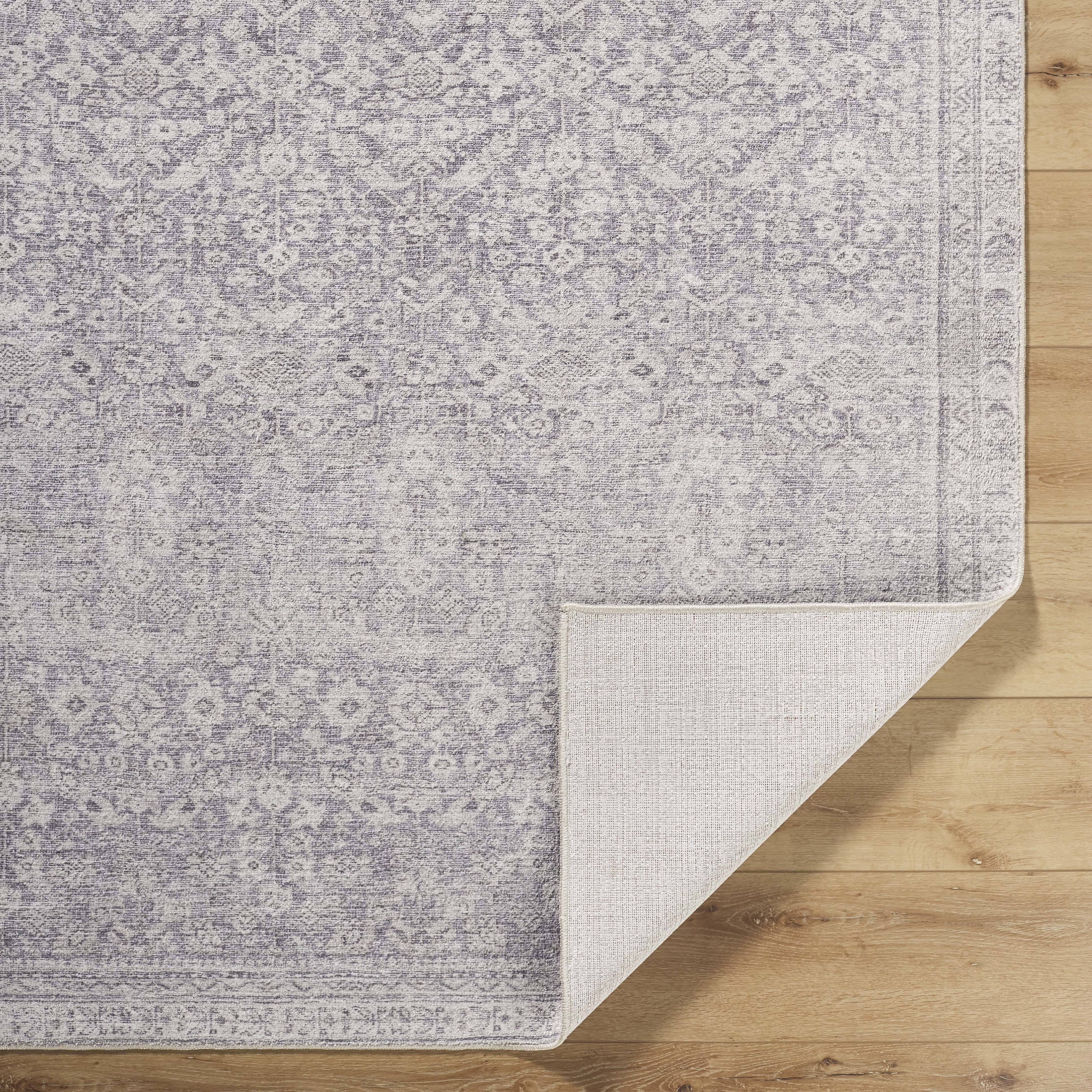 Collins Avenue Gray Indoor 2'1" x 3'9" Machine Woven Rug - Image 3