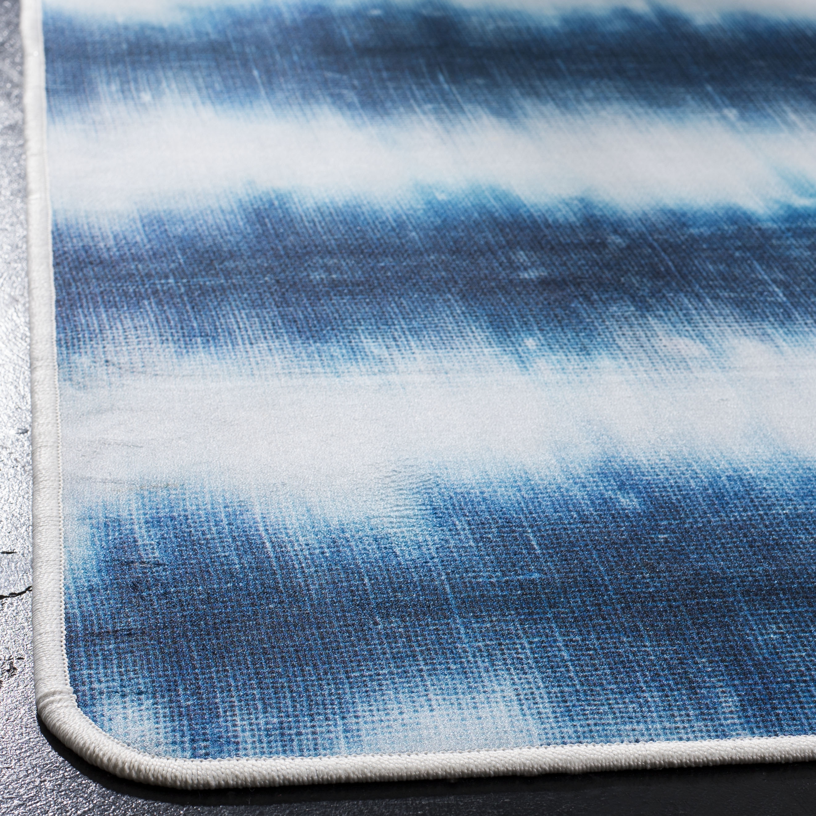 Arlo Home Indoor/Outdoor Woven Area Rug, DAY124B, Ivory/Blue,  5' 1" X 7' 6" - Image 2