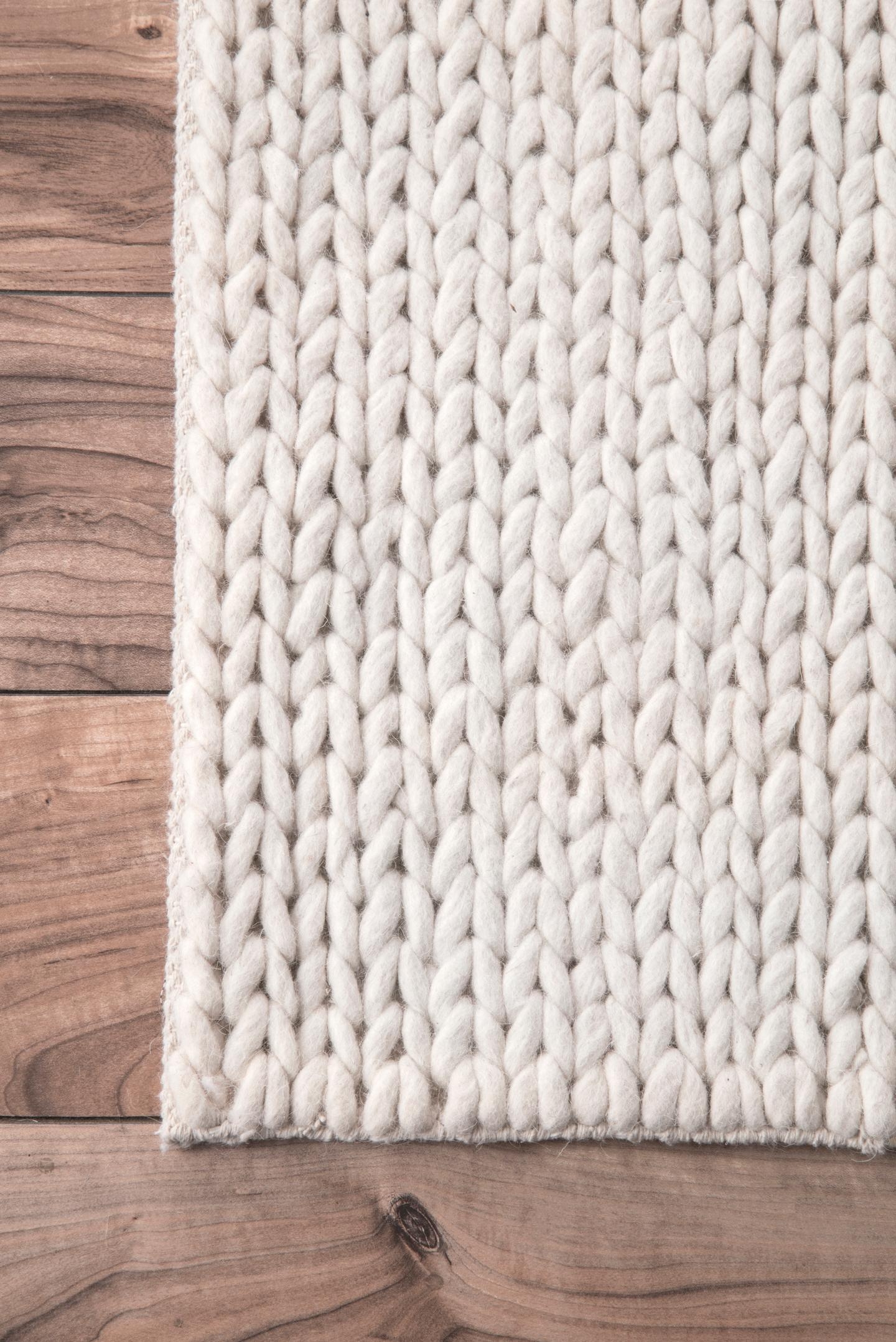 Hand Woven Chunky Woolen Cable Rug Area Rug - Image 3